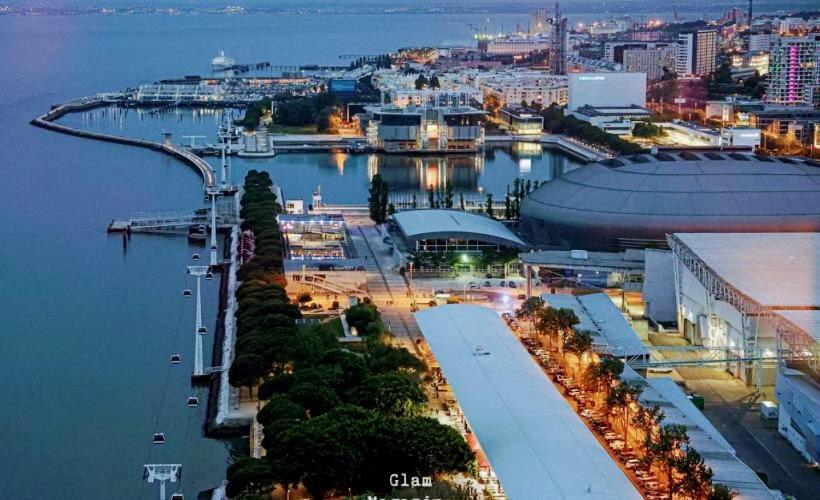 Un Appartement De Reve En Plein Coeur Du Pont Vasco De Gamma Lisbon Bagian luar foto